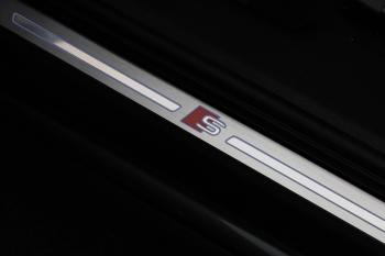 Audi Q3 S Edition 45 TFSI e 245pk | 36757876-36