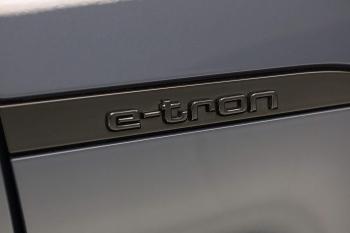 Audi Q8 e-tron 50 quattro 340PK S Edition 95 kWh | 38253438-17