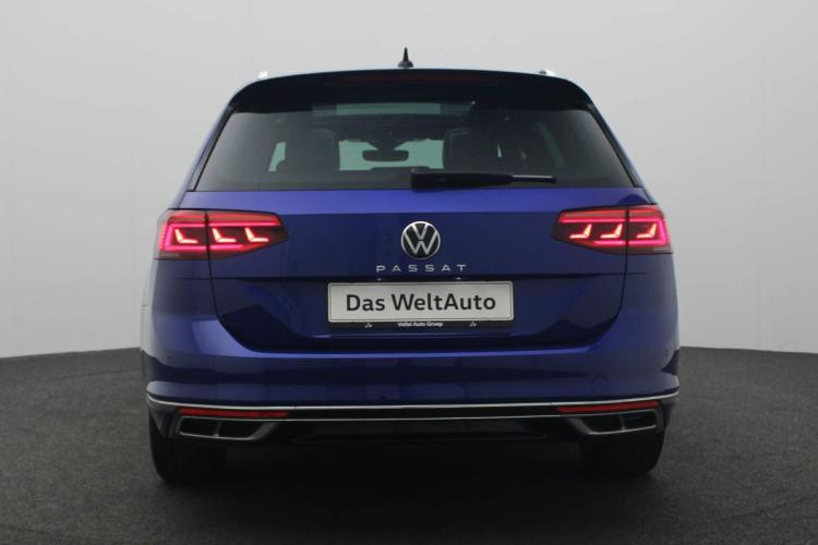 Volkswagen Passat Variant 1.5 TSI 150PK DSG Elegance Business R | 37652873-18