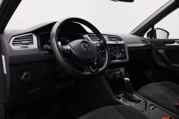 Volkswagen Tiguan 1.5 TSI 150PK DSG ACT Highline Business R | 37859159-2
