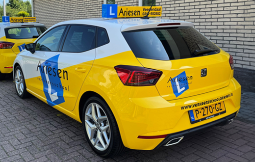Nieuwe SEAT Ibiza lesauto’s voor Ariesen